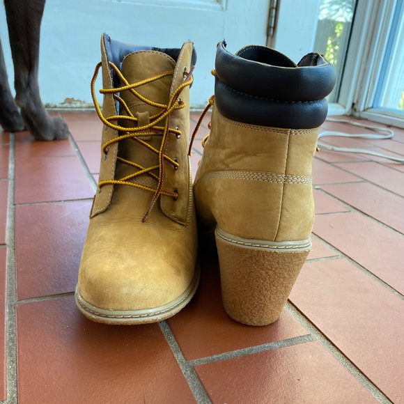 Women’s timberland booties - Picture 4 of 5